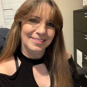 Meet your Posher, Dionne